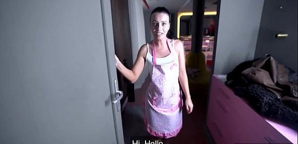  Naughty MILF housewife Vickie Brown saying thank you to her stepsons bully